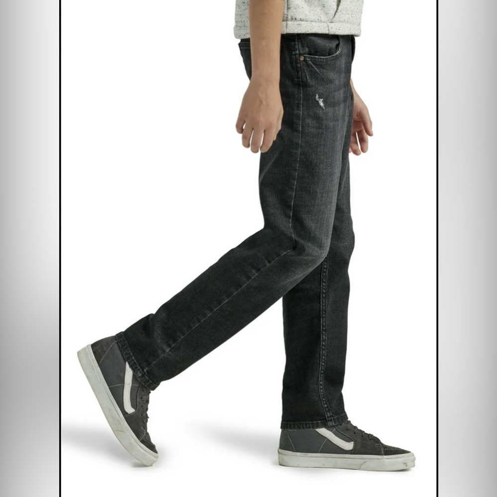 Wrangler Boys Black Relaxed Fit Taper Denim Jeans - Boys 12